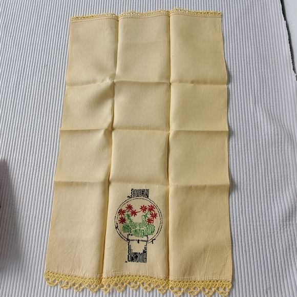 2 Cross Stitch Hand Towels Pink Yellow Vintage 23.5"x13.5" Lace Trim Handmade - Picture 4 of 7